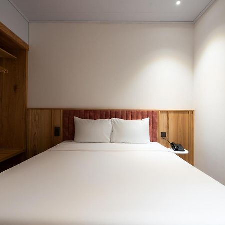 Haven Hut Riverside Hotel 胡志明市 外观 照片