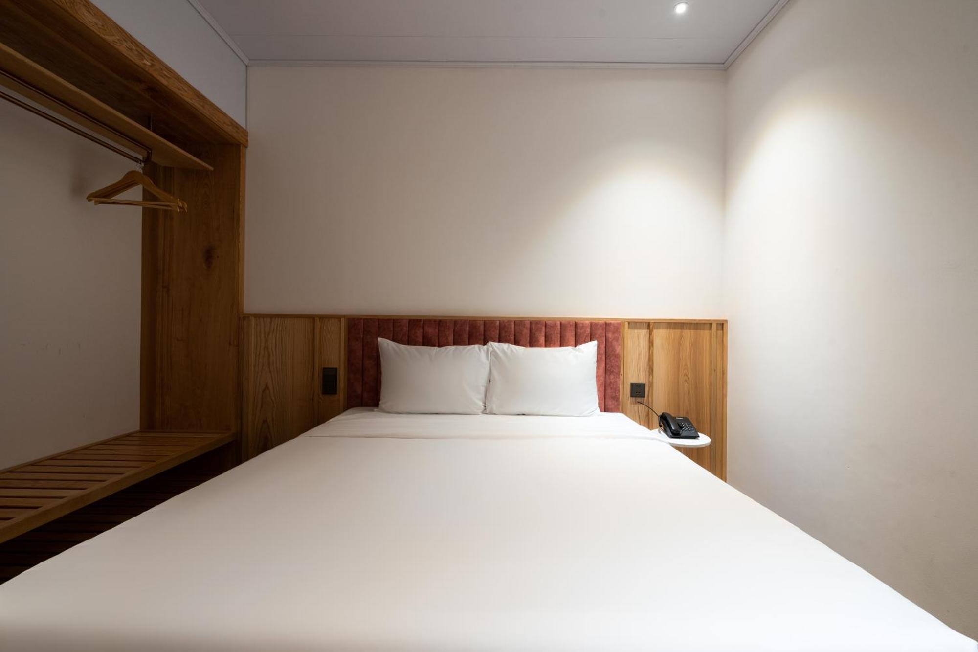 Haven Hut Riverside Hotel 胡志明市 外观 照片
